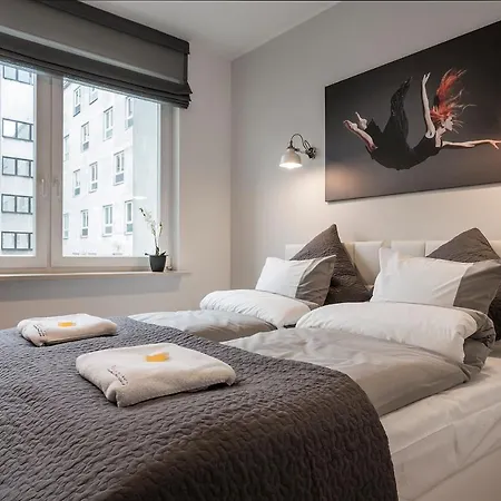 Nowogrodzka 38 Serviced