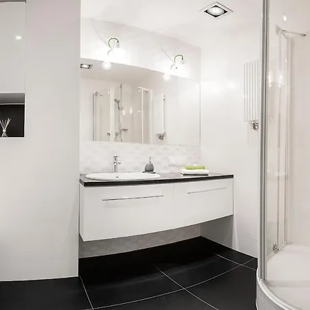 Nowogrodzka 38 Serviced Daire *