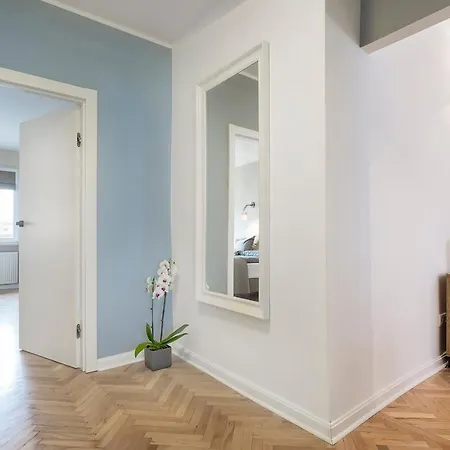 Apartment Nowogrodzka 38 Serviced